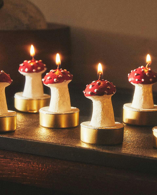 PAQUETE DE VELAS DE SETAS NAVIDEÑAS (PAQUETE DE 6) 