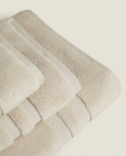 ASCIUGAMANO EXTRA MORBIDO CON DOPPIO BORDO 