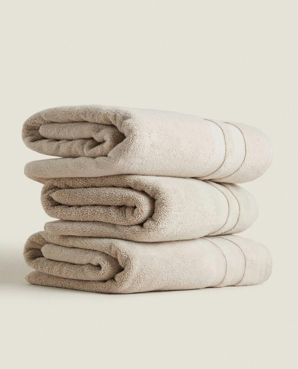 ASCIUGAMANO EXTRA MORBIDO CON DOPPIO BORDO 