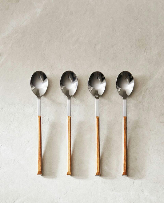 CAJA DE 4 CUCHARADITAS CON ASA EFECTO MADERA 