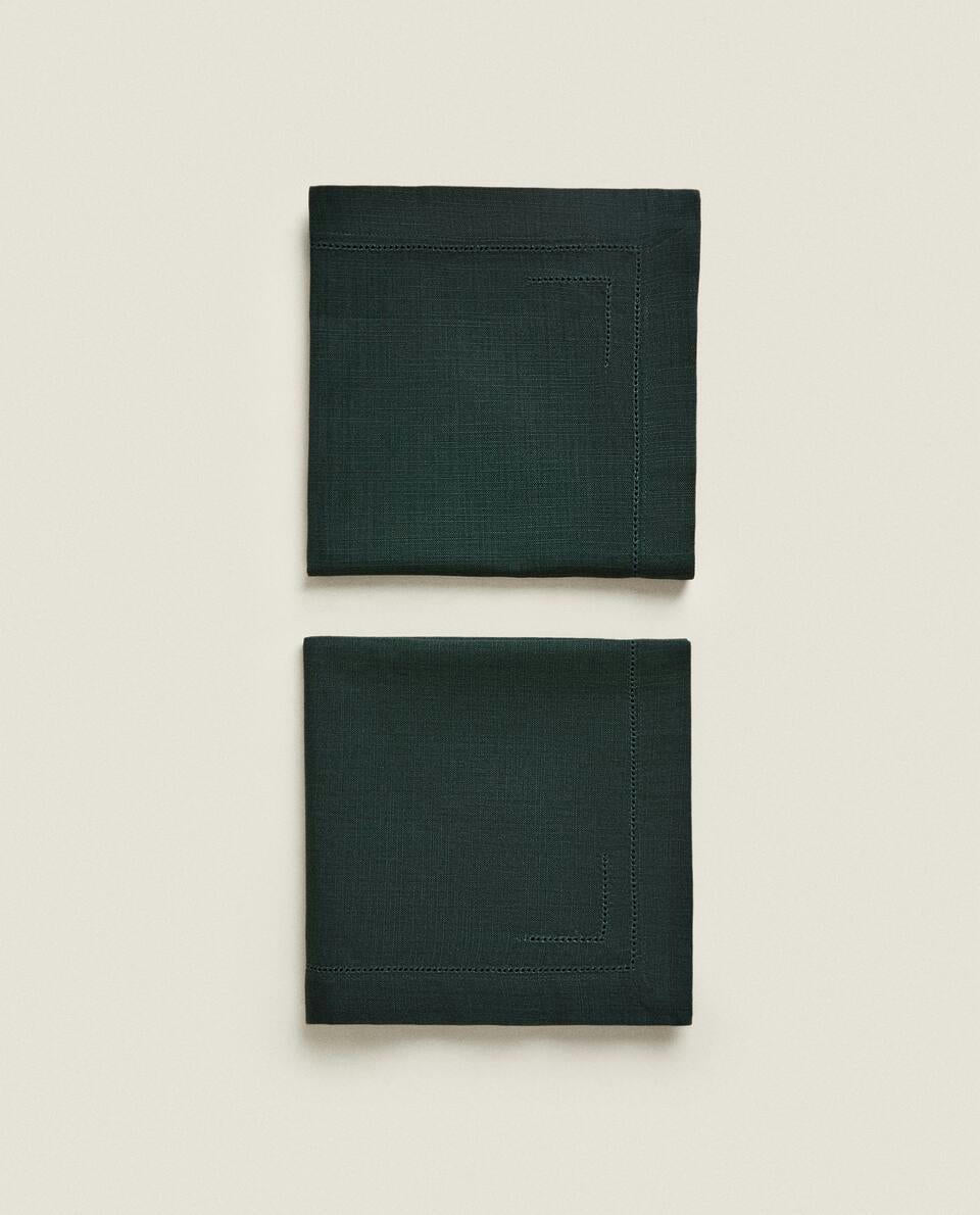 CONFEZIONE DI TOVAGLIOLI NATALIZI CON ORLO A GIORNO (CONFEZIONE DA 2) 