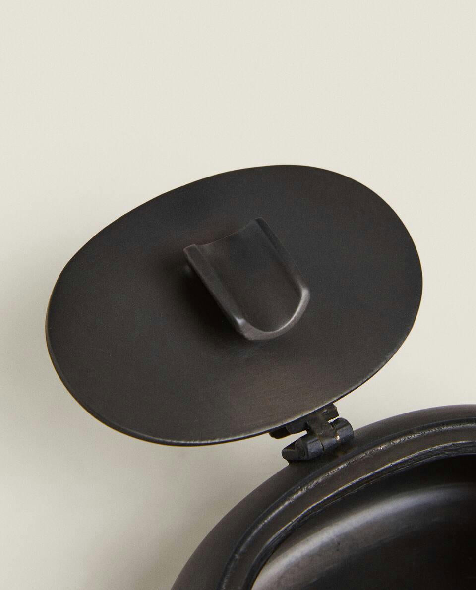 POSACENERE CON COPERCHIO 