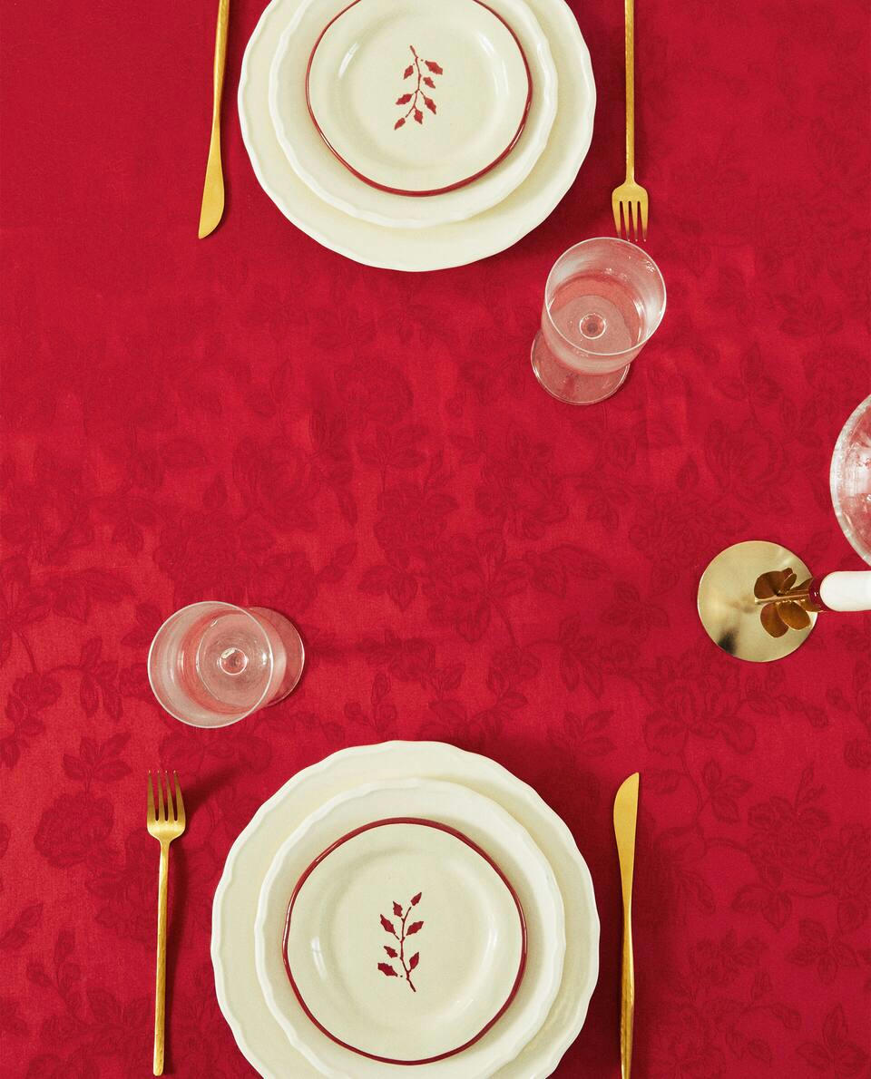 MANTEL JACQUARD FLORAL NAVIDEÑO 