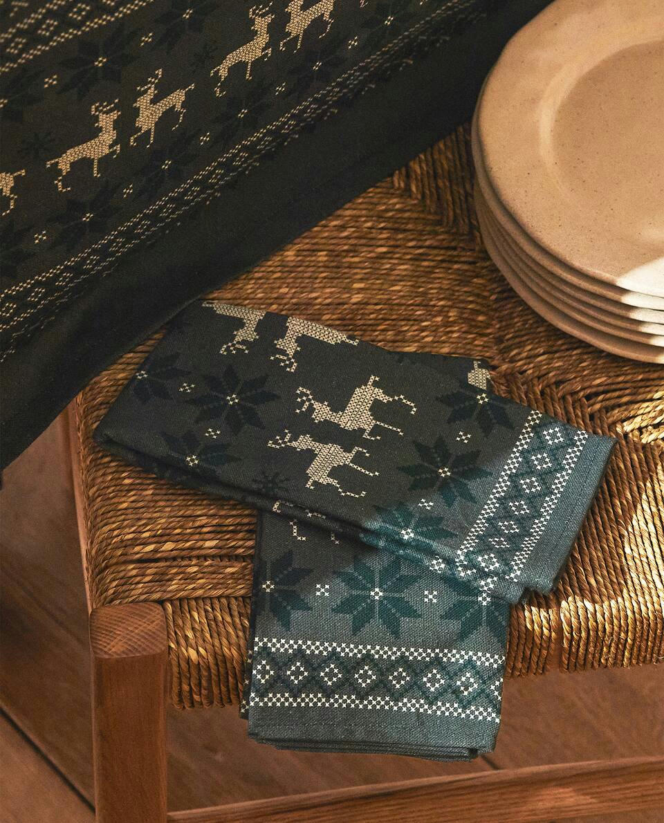 CHRISTMAS CROSS-STITCH COTTON NAPKINS (PACK OF 2)