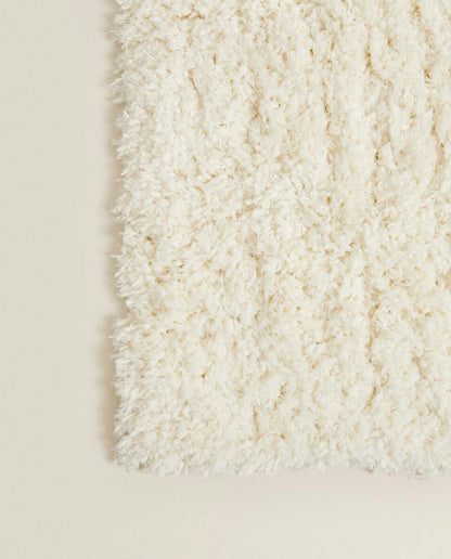 TAPPETO MORBIDO AL TATTO 