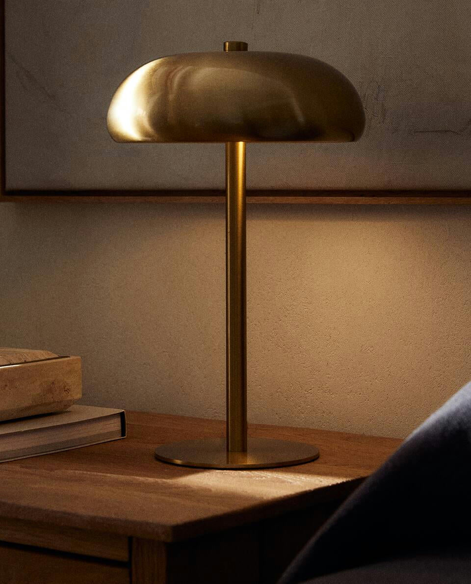 LÁMPARA MONOCROMÁTICA PEQUEÑA 