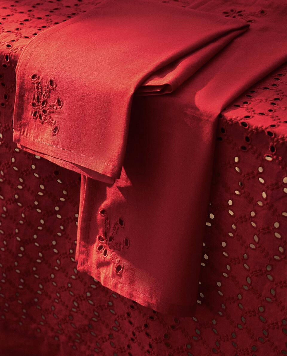 CONFEZIONE DI TOVAGLIOLI NATALIZI IN COTONE RICAMATI (CONFEZIONE DA 2)