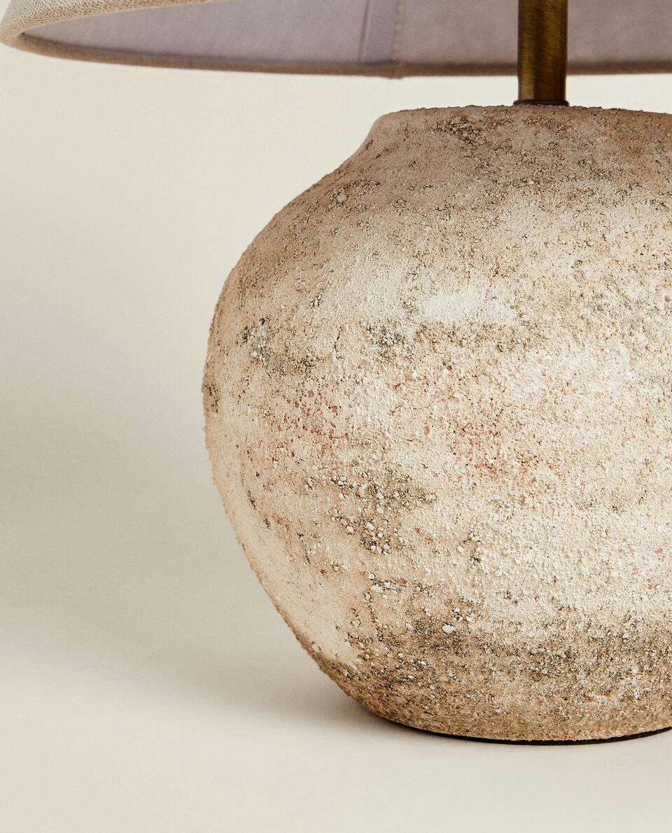 LAMPADA CON BASE IN CERAMICA INVECCHIATA 