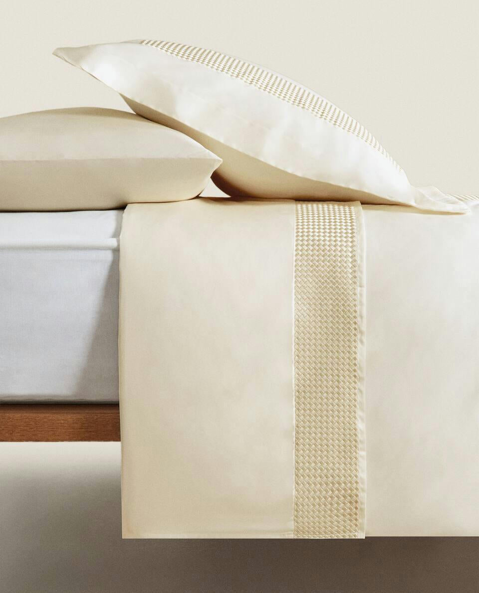 FUNDA NÓRDICA BORDADA GEOMÉTRICA 