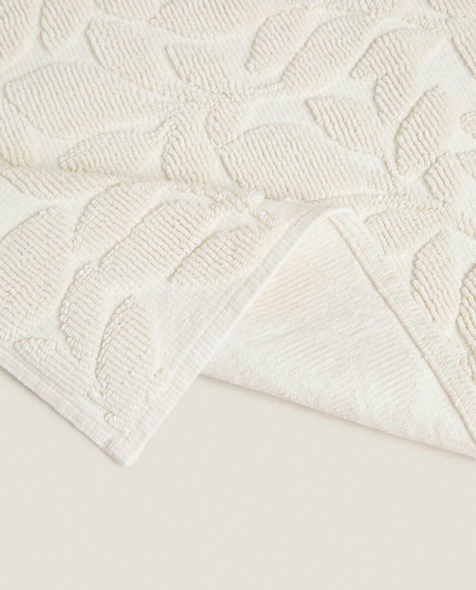ALFOMBRA DE BAÑO JACQUARD VEGETAL 
