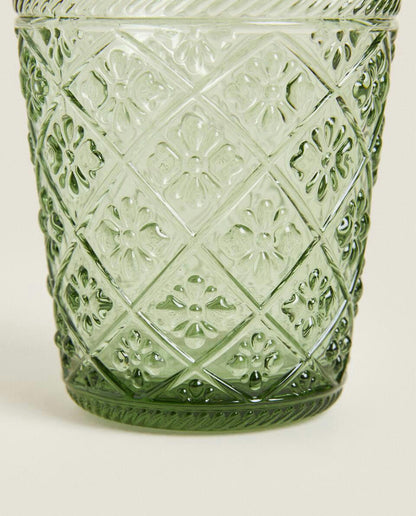 BICCHIERE IN VETRO CON DISEGNO FLOREALE IN RILIEVO 