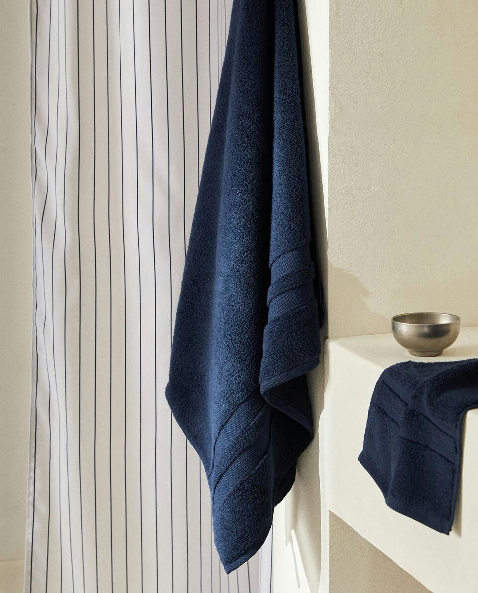 ASCIUGAMANO EXTRA MORBIDO CON DOPPIO BORDO 