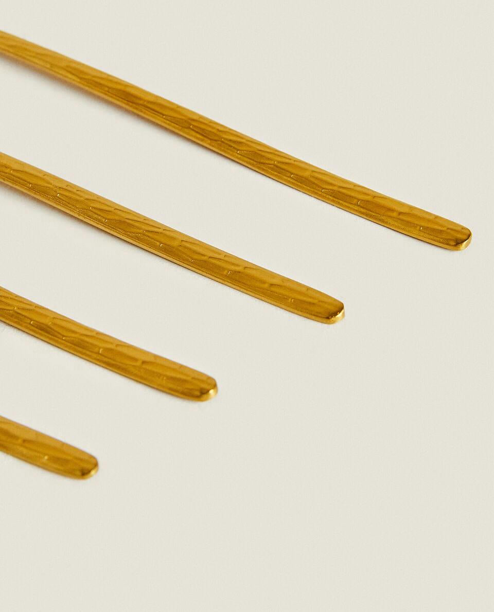 SCATOLA DA 4 CUCCHIAI DA DESSERT CON MANICO MARTELLATO 