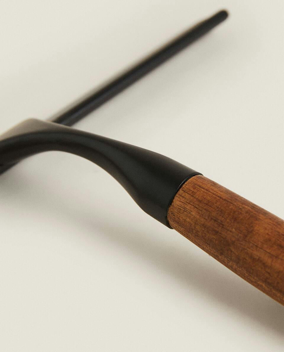 ACCESSORIO PER LA PULIZIA DEI VETRI 