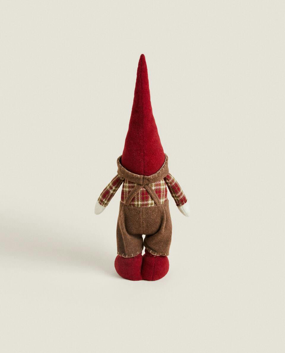 DECORACIÓN DE GNOMO NAVIDEÑO 