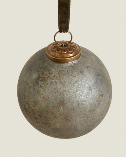 DECORAZIONE ANTICA CON PALLINE DI NATALE 