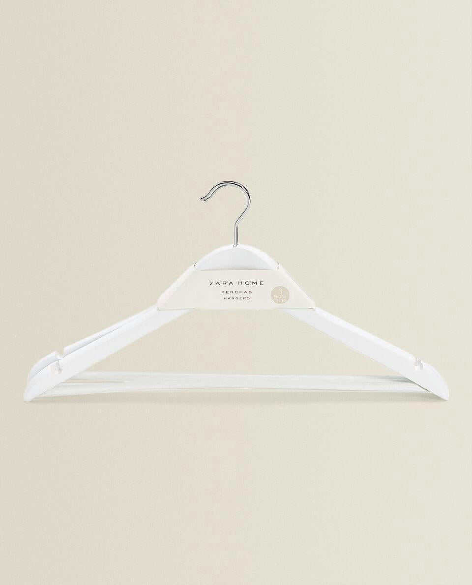 PERCHA DE MADERA LACADA (JUEGO DE 3) 