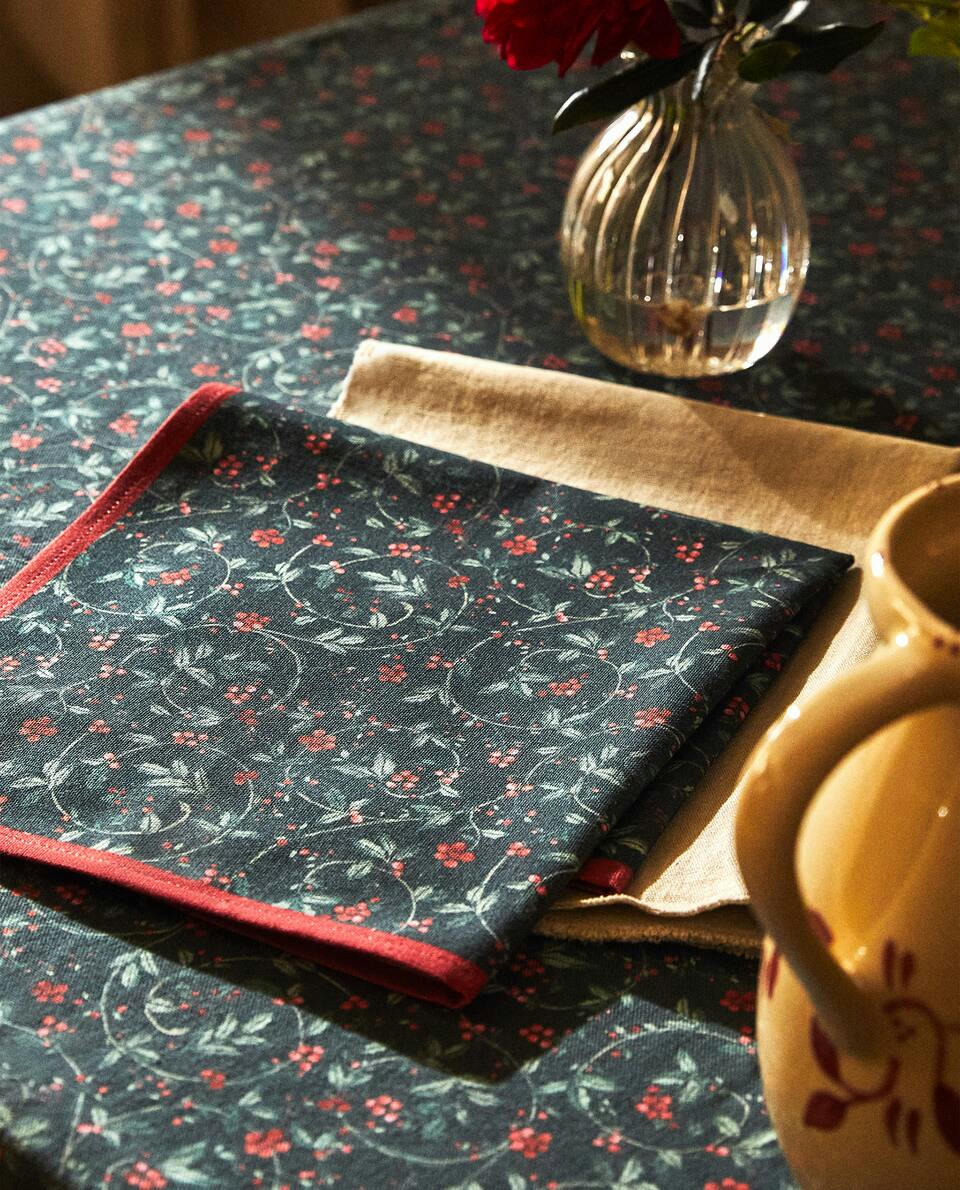 PAQUETE DE SERVILLETAS DE ALGODÓN CON FORMA DE VIÑEDA NAVIDEÑA (PAQUETE DE 2) 