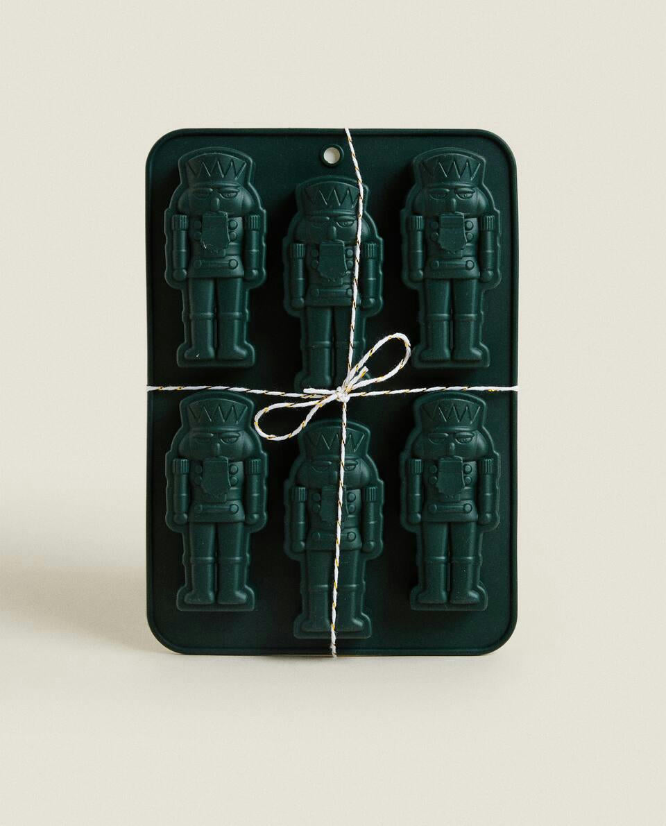 STAMPO DA FORNO IN SILICONE PER SCHIACCIANOCI DI NATALE 