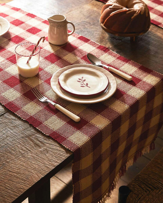 CHRISTMAS CHECK TABLE RUNNER