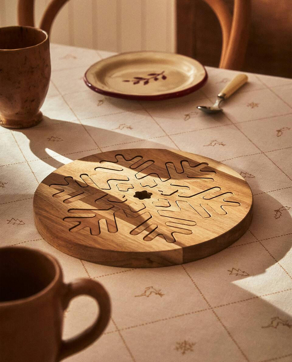 SOTTOPENTOLA IN LEGNO A FORMA DI FIOCCO DI NEVE DI NATALE 