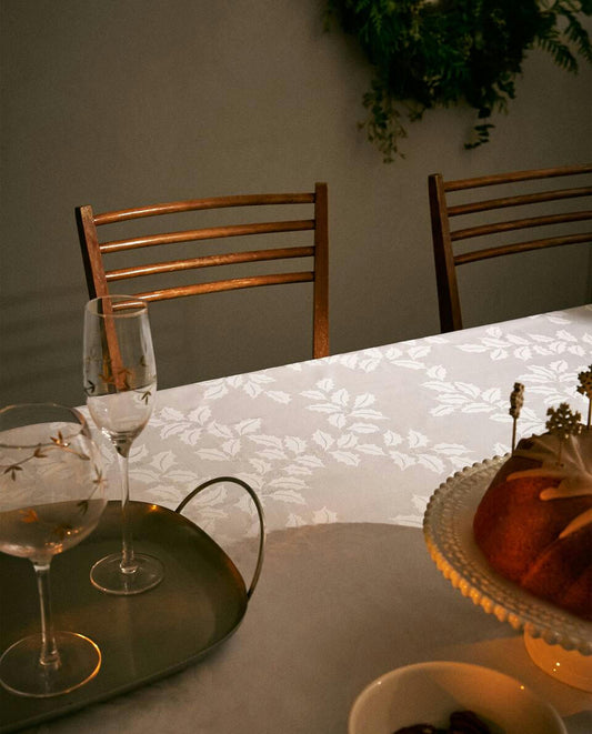 MANTEL JACQUARD FLORAL BRILLANTE NAVIDEÑO 