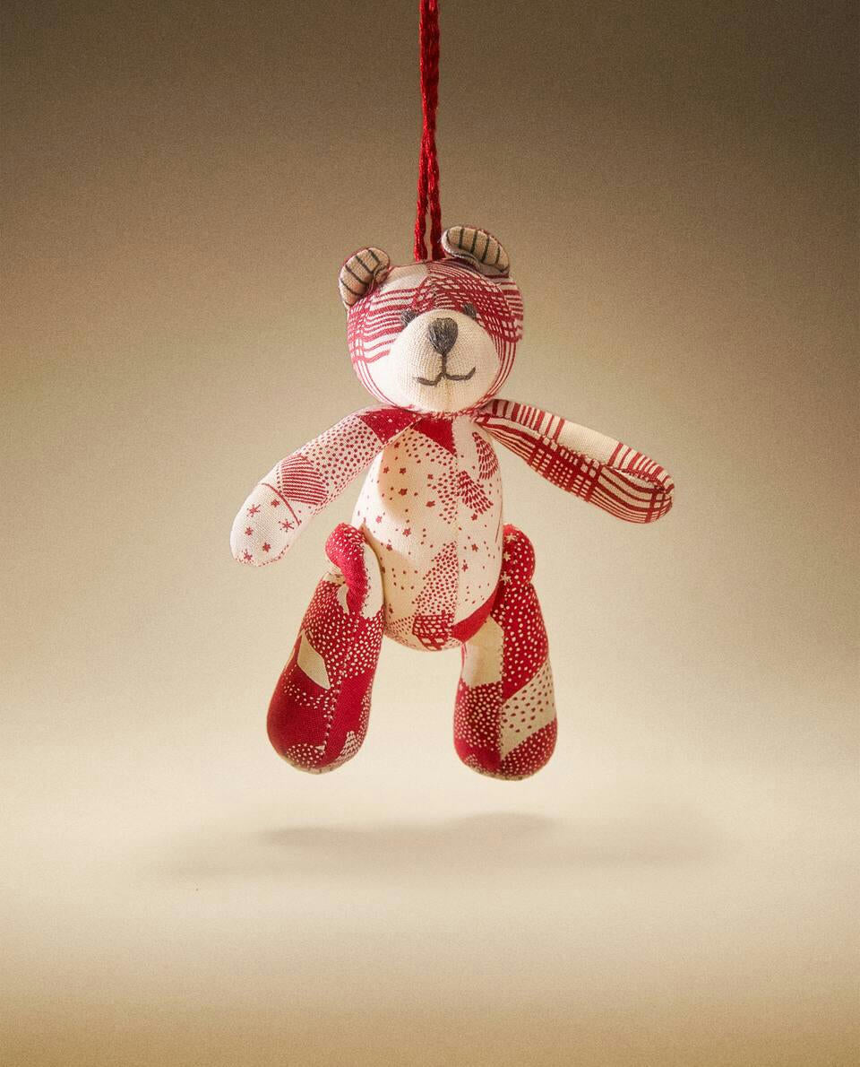 DECORACIÓN NAVIDEÑA DE OSO DE PATCHWORK 
