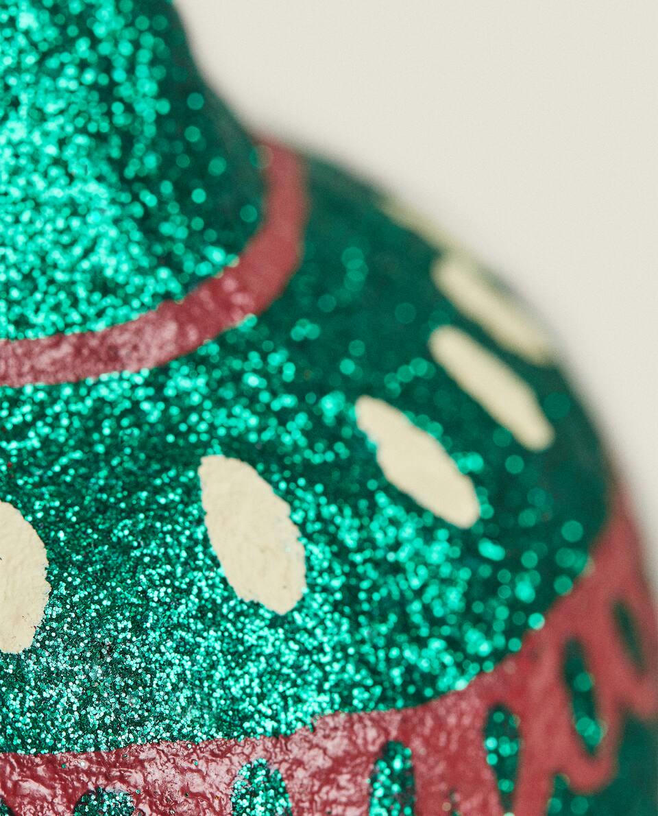 DECORACIÓN NAVIDEÑA CON BOLAS DE BRILLO 