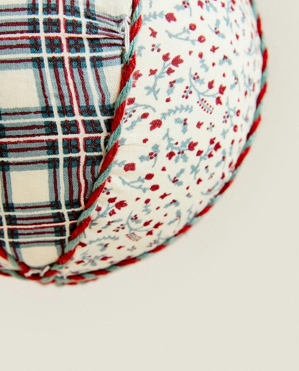 DECORACIÓN DE ARO NAVIDEÑO DE PATCHWORK 