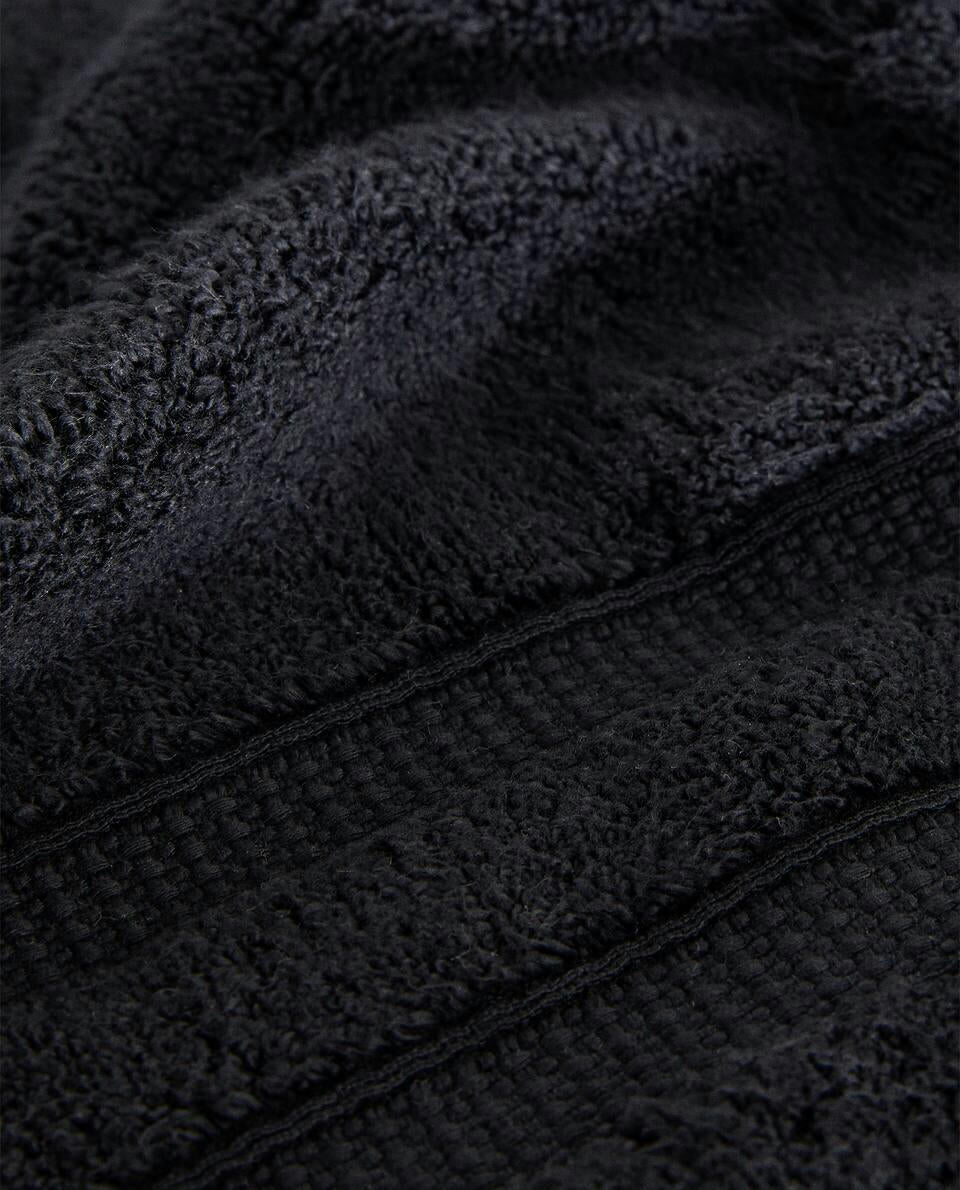 EXTRA SOFT TOWEL WITH DOUBLE BORDER