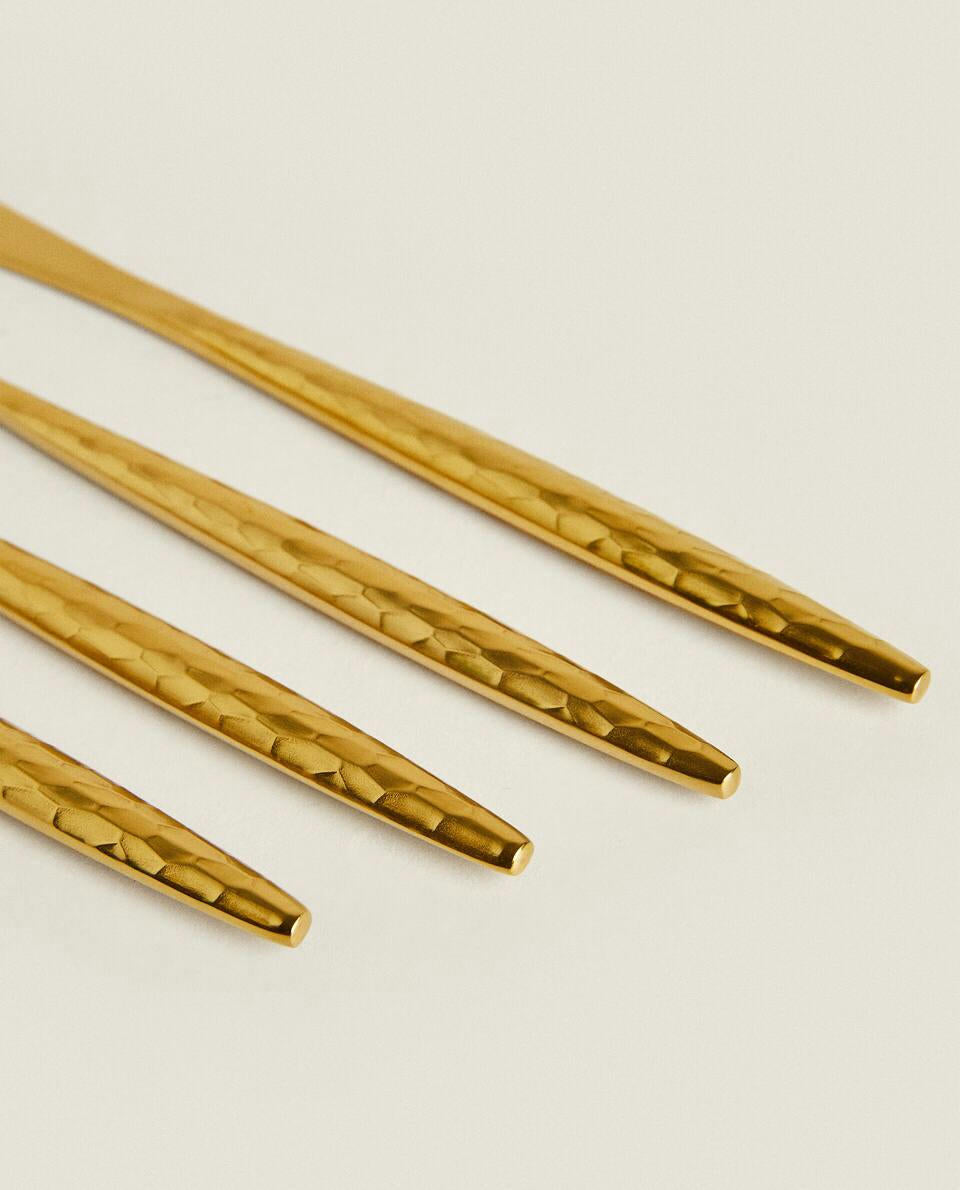 SCATOLA DA 4 COLTELLI CON MANICO MARTELLATO 