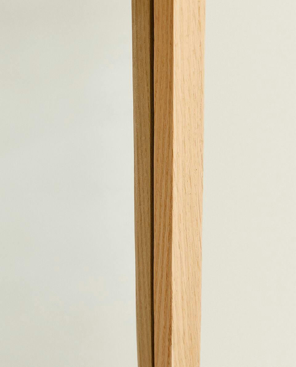 ESPEJO VERTICAL REDONDO CON MARCO 