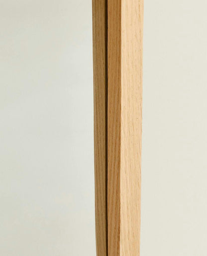 ESPEJO VERTICAL REDONDO CON MARCO 